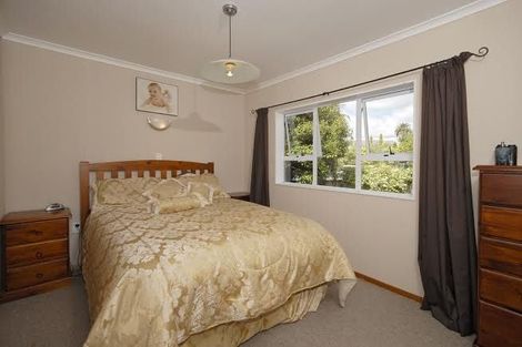 Photo of property in 3 Adams Place, Te Kamo, Whangarei, 0112