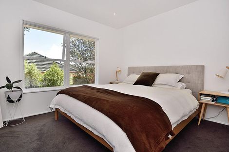 Photo of property in 2/40a Blakeborough Drive, Forrest Hill, Auckland, 0620