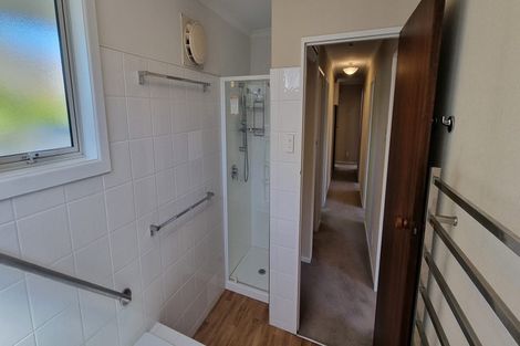 Photo of property in 4 Rachel Place, Avonhead, Christchurch, 8042