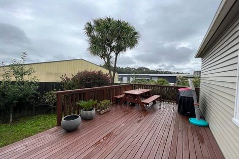 Photo of property in 379c West Coast Road, Glen Eden, Auckland, 0602