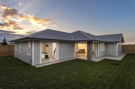 Photo of property in 1 Okohaka Avenue, Glenbrook, 2681