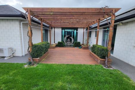 Photo of property in 2 Rose Berry Crescent, Flagstaff, Hamilton, 3210