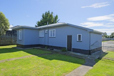 Photo of property in 18 Swinburn Street, Dannevirke, 4930