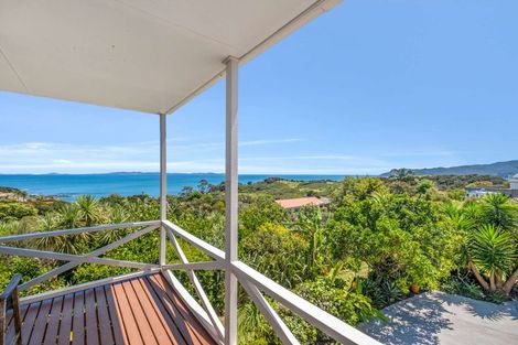 Photo of property in 24 Bay View Road, Cable Bay, 0420