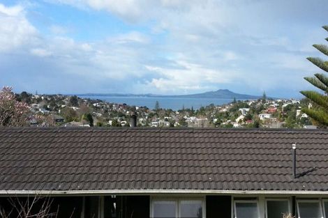 Photo of property in 51 Wyoming Avenue, Murrays Bay, Auckland, 0630