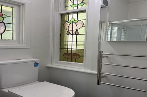 Photo of property in 21 Burnell Avenue, Thorndon, Wellington, 6011