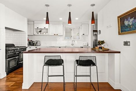 Photo of property in 8 Elizabeth Road, Bluff Hill, Napier, 4110