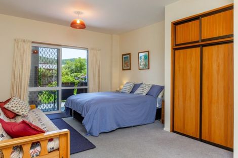 Photo of property in 12 Matai Place, Waikawa, Picton, 7220