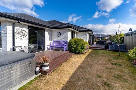 Photo of property in 11 Lakeland Avenue, Twizel, 7901