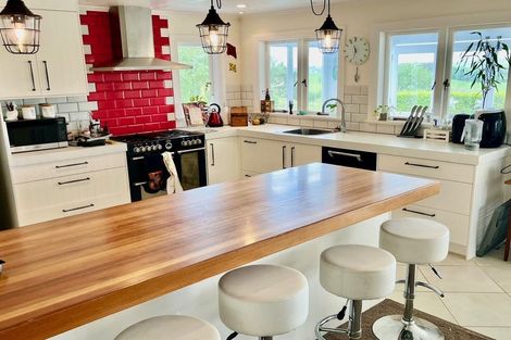 Photo of property in 956 Oneriri Road, Kaiwaka, 0573