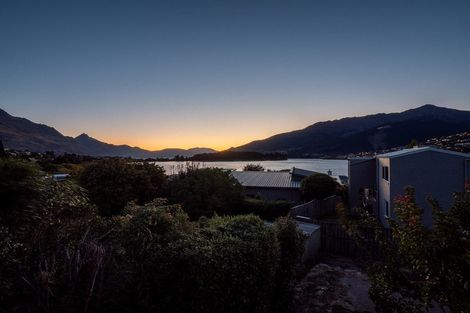 Photo of property in 493 Peninsula Road, Kelvin Heights, Queenstown, 9300