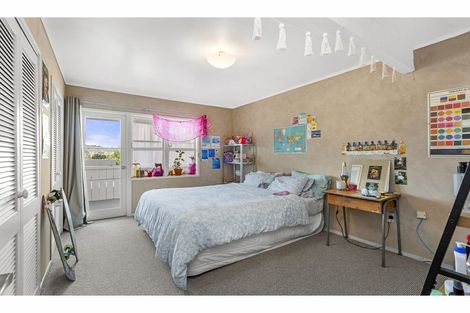 Photo of property in 70 Wainui Road, Raglan, 3225