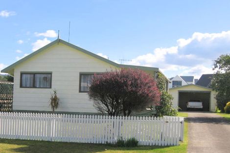 Photo of property in 211 Hauturu Street, Whangamata, 3620
