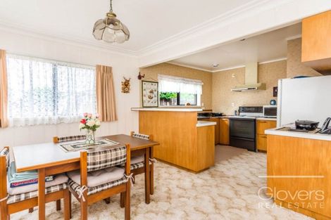 Photo of property in 2/112 Titirangi Road, New Lynn, Auckland, 0600