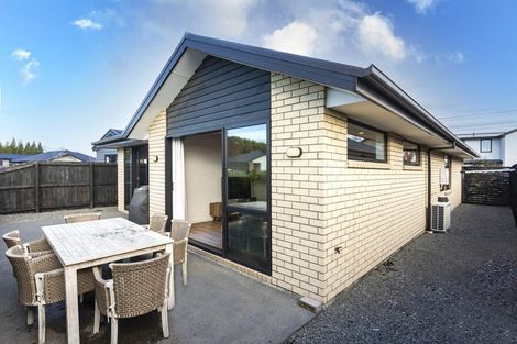 Photo of property in 4 Koral Lane, Broomfield, Christchurch, 8042