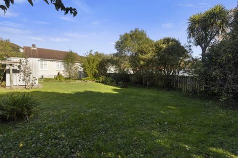 Photo of property in 11 Cleland Crescent, Naenae, Lower Hutt, 5011