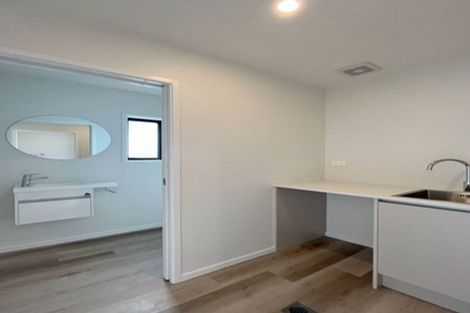 Photo of property in 10b Line Road, Glen Innes, Auckland, 1072