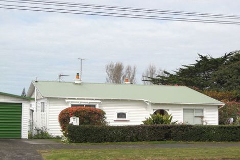 Photo of property in 185 Seaview Road, Westown, New Plymouth, 4310