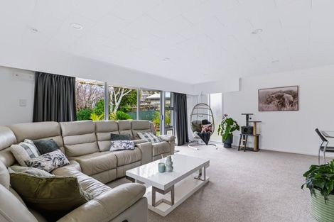 Photo of property in 172a Mangorei Road, Merrilands, New Plymouth, 4312