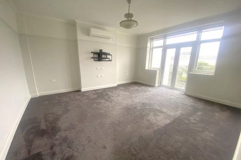 Photo of property in Fountain Court, 3/48 Oriental Parade, Oriental Bay, Wellington, 6011