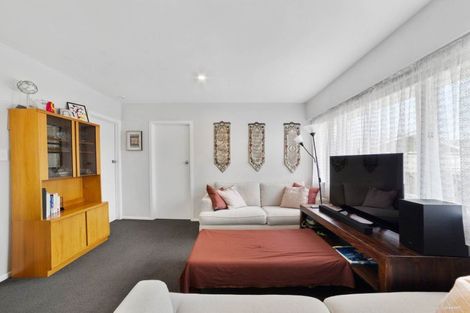 Photo of property in 1/169 Shakespeare Road, Milford, Auckland, 0620