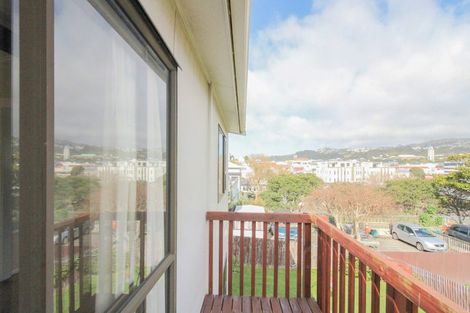 Photo of property in 14 Levy Street, Mount Victoria, Wellington, 6011