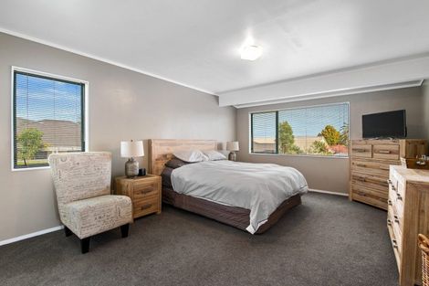 Photo of property in 11 Thelma Place, Lynmore, Rotorua, 3010