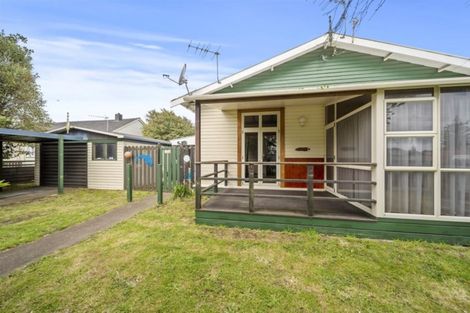 Photo of property in 14 Waihi Road, Hawera, 4610