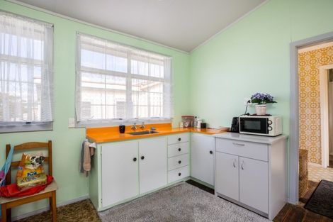 Photo of property in 1 Blake Street, Waitara, 4320