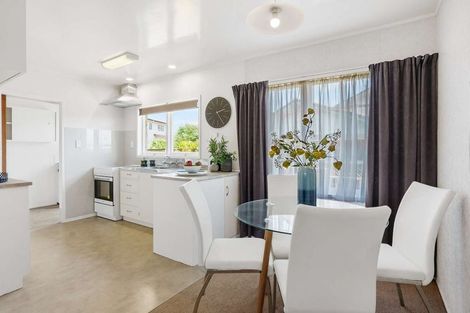 Photo of property in 1/52 Galsworthy Place, Bucklands Beach, Auckland, 2014