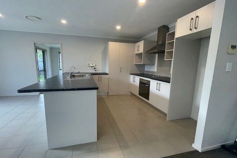 Photo of property in 7 South Street, Papakura, 2110