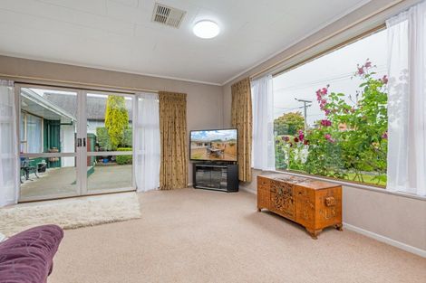 Photo of property in 10 Victoria Street, Pahiatua, 4910