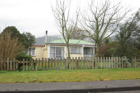 Photo of property in 11 Wainui Street, Dobson, Greymouth, 7805