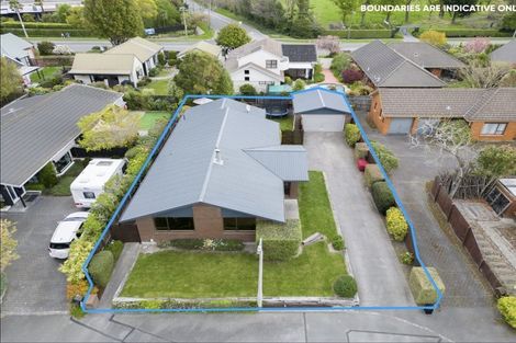 Photo of property in 14 Melissa Place, Burnside, Christchurch, 8042