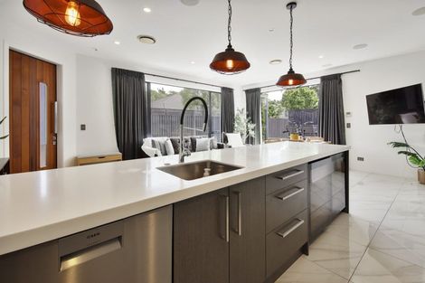 Photo of property in 90a Poulson Street, Addington, Christchurch, 8024