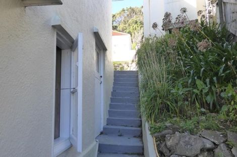 Photo of property in 10 Cavendish Square, Strathmore Park, Wellington, 6022