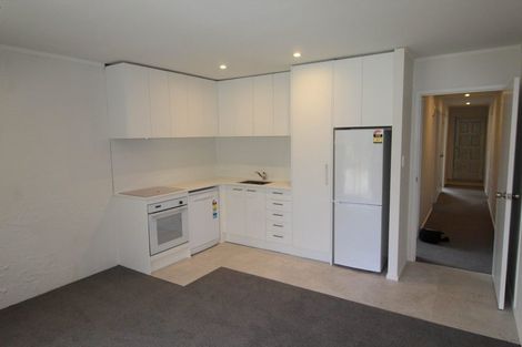 Photo of property in 25 Kamara Road, Glen Eden, Auckland, 0602