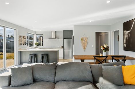 Photo of property in 27 Timsfield Drive, Lake Hawea, 9382