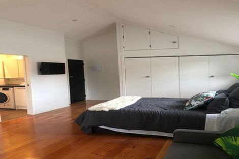 Photo of property in 29 Paragon Avenue, Beach Haven, Auckland, 0626