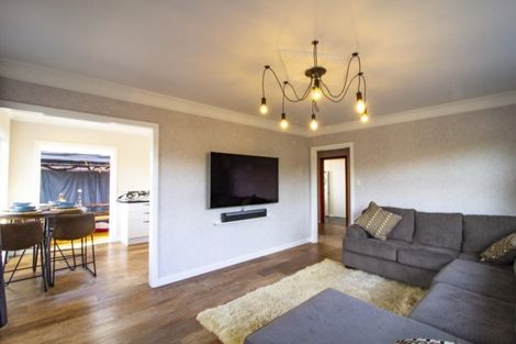 Photo of property in 15 Puketapu Road, Taradale, Napier, 4112