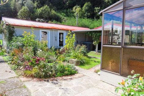 Photo of property in 4 Broadway, Reefton, 7830