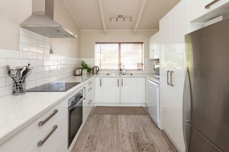 Photo of property in 4/6 Lush Avenue, St Johns, Auckland, 1072