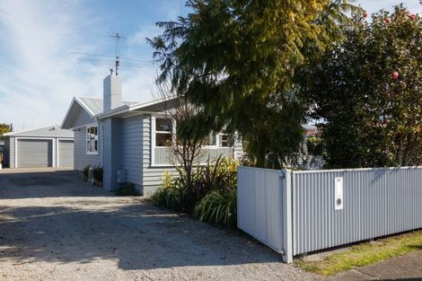 Photo of property in 10 Leon Street, Riverdale, Gisborne, 4010