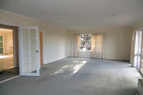 Photo of property in 14 Makepiece Place, Chatswood, Auckland, 0626