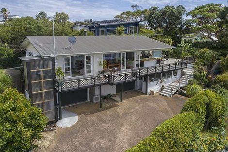 Photo of property in 76a Shakespear Road, Army Bay, Whangaparaoa, 0930