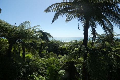 Photo of property in 20 Weenink Road, Karoro, Greymouth, 7805