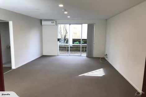 Photo of property in 32 Albionvale Road, Glen Eden, Auckland, 0602