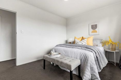 Photo of property in 55 Larnoch Road, Henderson, Auckland, 0610