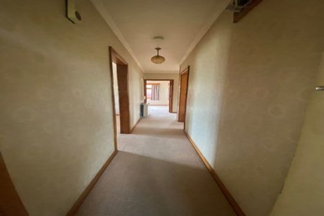 Photo of property in 16 Middlepark Road, Sockburn, Christchurch, 8042