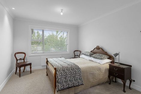 Photo of property in 10 Dundee Close, Darfield, 7510